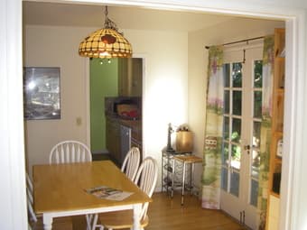 Rooms for rent in Nice Menlo Park Apt - great location 1