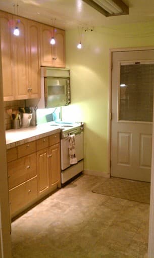 Rooms for rent in Nice Menlo Park Apt - great location 2
