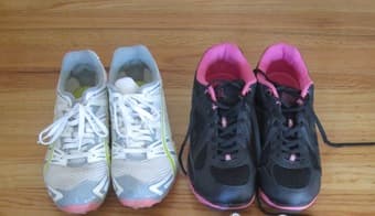 Women's sneakers size 9 1