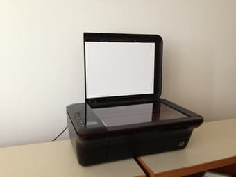 HP Deskjet 3050 - scanner, printer & copier - great condition $25 Obo 1
