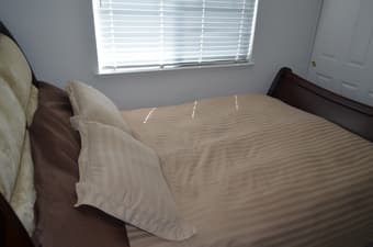 Luxury Queen bed with Stearns & Foster mattress 3