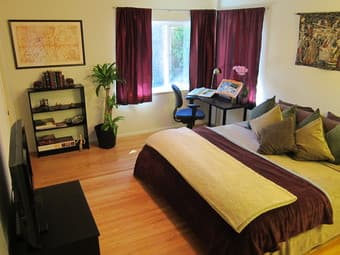 Great Palo Alto place close to campus & downtown for visiting faculty, 2
