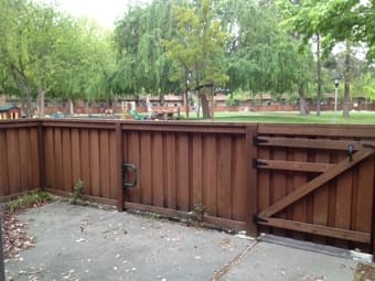 Wonderful room in Shared Apt in EV June 16th-Sep 20th ONLY GIRLS 3