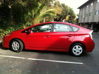 2011 Prius, excellent condition, LEATHER seats, clean title, $20,175 2