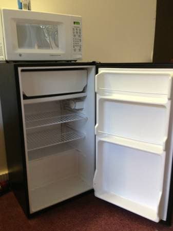 Mini-fridge and microwave- great condition - $75 1