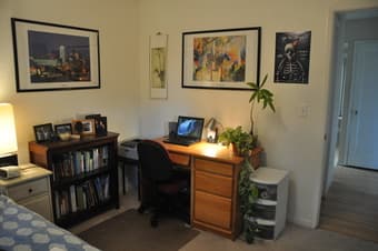 Cool Housemate Wanted in Shared House in Menlo Park $650/month 2