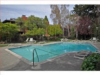 1 Bedroom Beautiful Gated Community in Mountain View $800 2