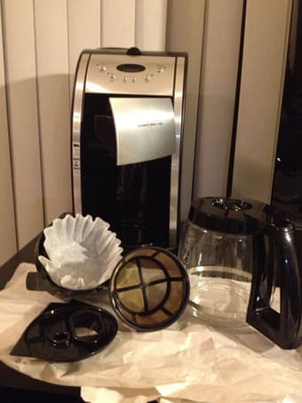 Cuisinart DGB-550 Grind&Brew 12Cup Coffeemaker 2