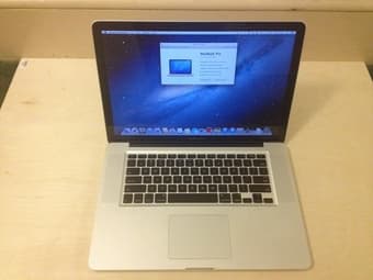 2009 MacBook Pro 15" 2.8GHz upgraded w/software!! - $900 1