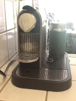 Nespresso citiz-milk-Titan machine $220 1