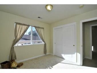 Looking for roommates in a 3bed\2.5bath house in Santa Clara 3