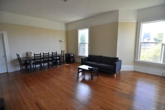 Rooms in Mission apartment 1