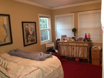 Furnished, charming 4 bedroom house near Stanford 1