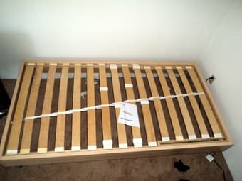 Selling single bed + dining table + chairs 2