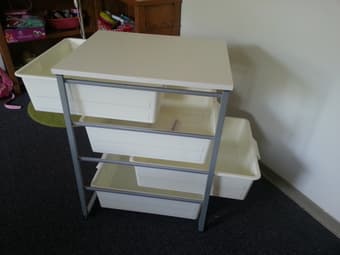 SHELVES, CLOCKS, RUGS, LEATHER CHAIR, STROLLER, FAN - CLEARANCE! 3