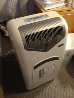Portable air conditioner (Hot and Cold) $100 1