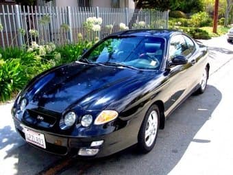 Hyundai Tiburon (2001) 1
