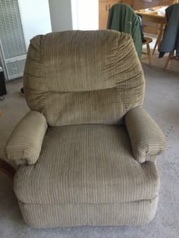 Super Comfy Reclining Chair $50 1