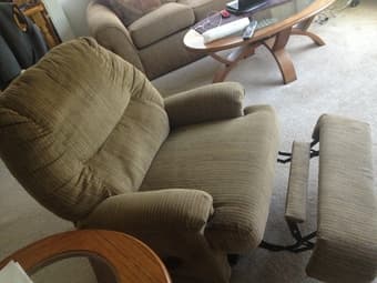Super Comfy Reclining Chair $50 2