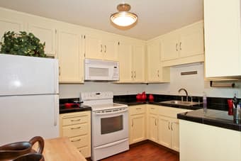 2 bedrooms in Mtn View townhouse $750 ea 2