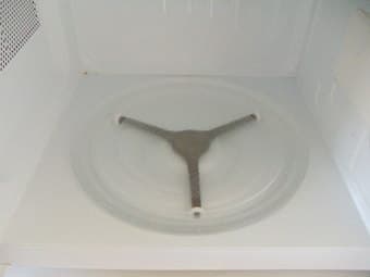 Microwave, $25 OBO 3