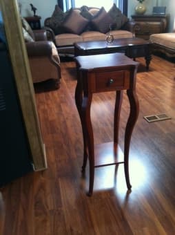 Selling end table - $40 1