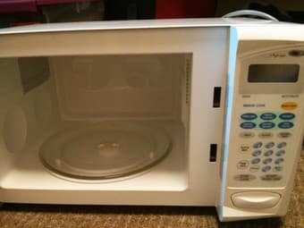 Microwave $20 1
