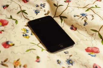 $115 - iPod Touch 4, 32GB. 1