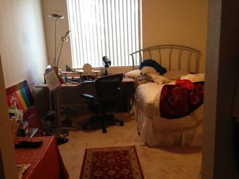 Female roommate needed to share 2 bed 2 bath apartment 3
