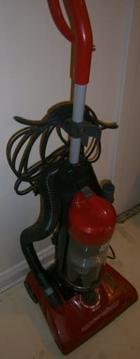 $40 Vacuum Cleaner- Dirt Devil Total Vision Cyclonic Upright, UD70220 2