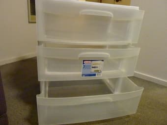 Chest of drawers, 3 layers. 8$, Moving out sale 2