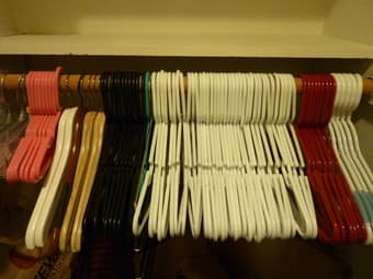 Clothes-hanger, all kinds, 20 for 5$ 1