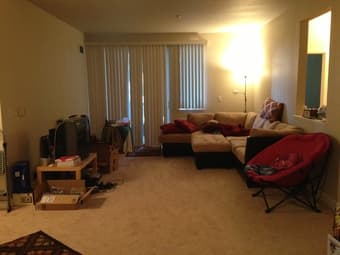 Female roommate needed to share 2 bed 2 bath apartment 2