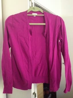 SELLING: Fuchsia Gap Cardigan (M) $10 1