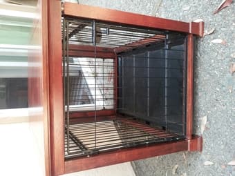 $15 Rug and $40 pet crate for sale 3