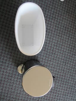 Waste basket & Round Step Trash Can - $8 2