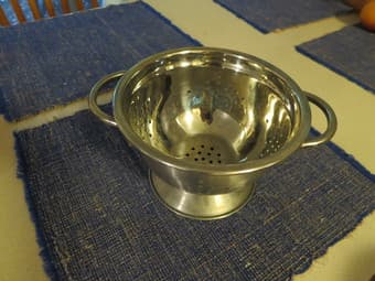Stainless steel colander $5 1