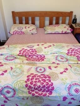 Bed sheet & comforter set 1