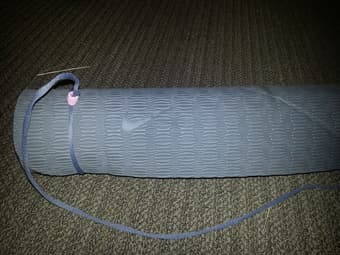 Nike pink yoga mat / stationery 2