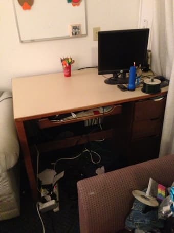 Desk - $25 1