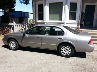 owner's special 1999 nissan maxima - $2400 (east palo alto) 1