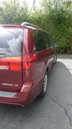 2005 sienna LE - $9000 3