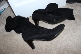 Women's boots for sale! Sizes 8-9 1