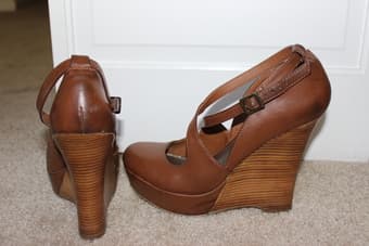Women's Wedges and Sandals for sale! 1