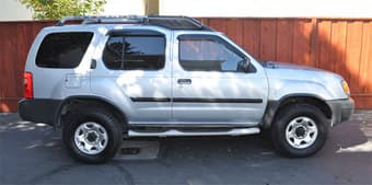 2001 Nissan Xterra, automatic, low miles - $6150 2
