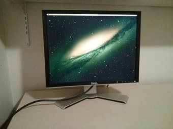 Dell Ultra Sharp 2007FPb LCD Monitor 20.1" $100 1