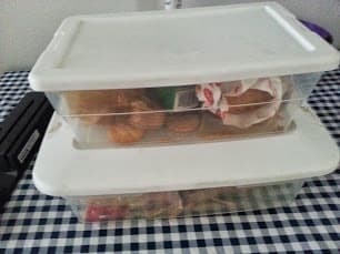 Knives,spoon holder,sterlite box,nonstick cookie sheet 2