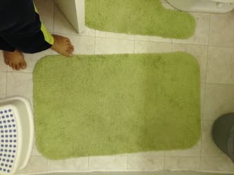 Bath Mat, Tub Mat, Contour Mat, Ikea Stool 1