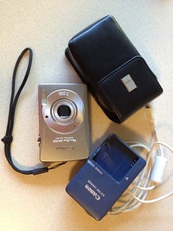 Canon PowerShot SD750 $40 1