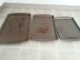 set of three cookie sheet only $5 1